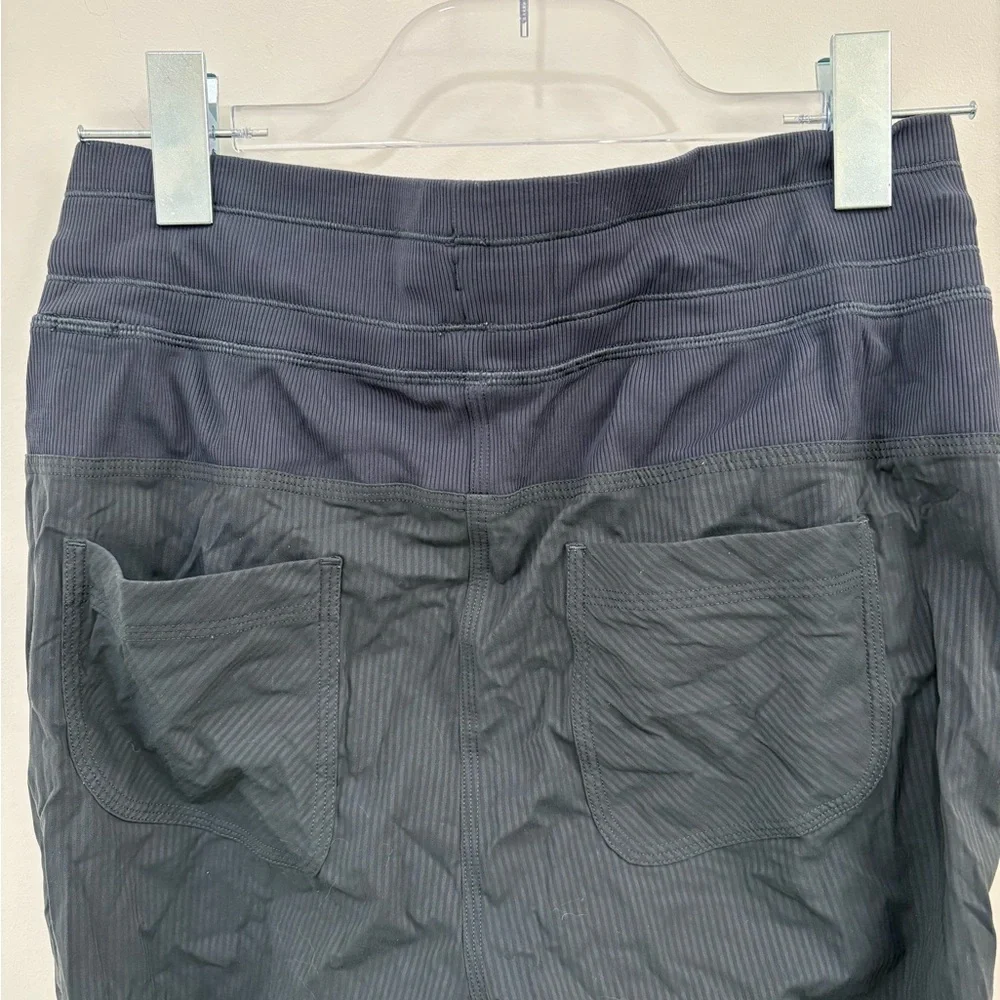 Lululemon Dance Studio Pant III Size 6 - Picture 8 of 14